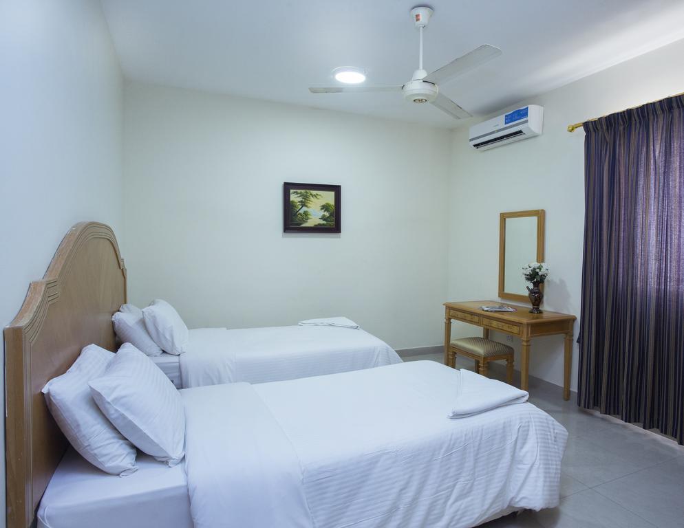Nuzha Hotel Apartments Maszkat Kültér fotó