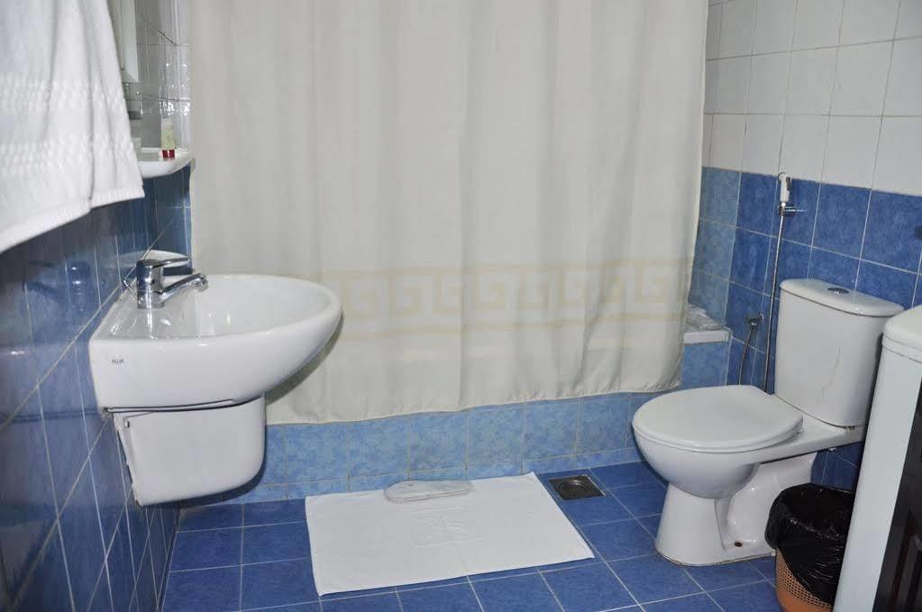 Nuzha Hotel Apartments Maszkat Kültér fotó