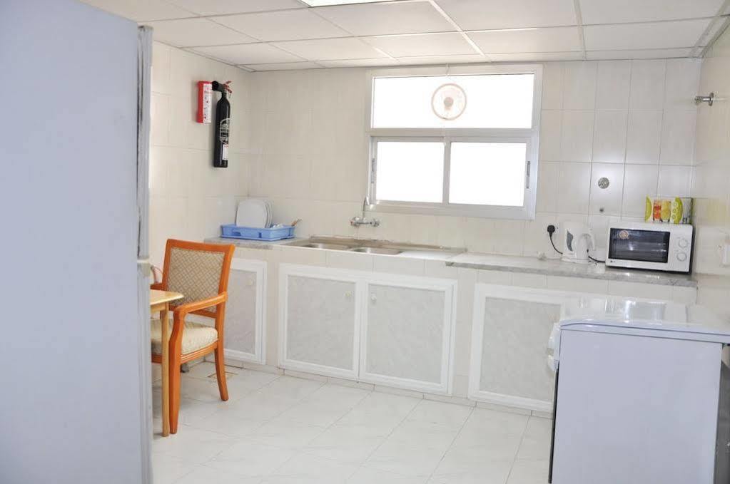 Nuzha Hotel Apartments Maszkat Kültér fotó